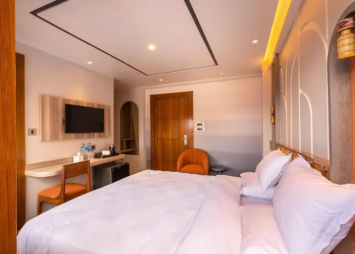 Ananta Hotel