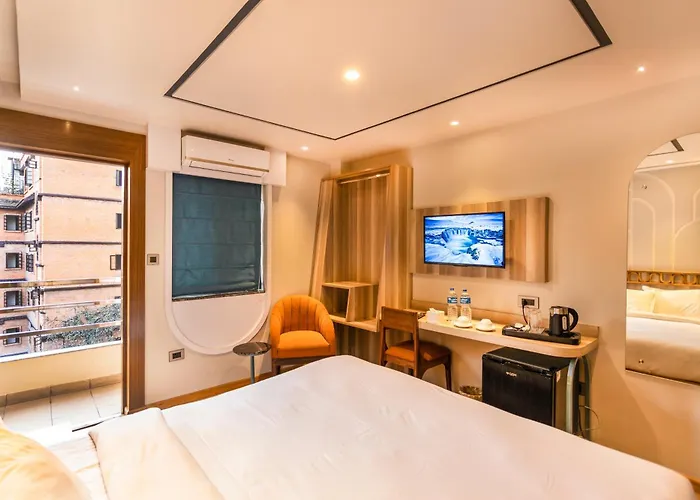 Hotel Ananta 3*