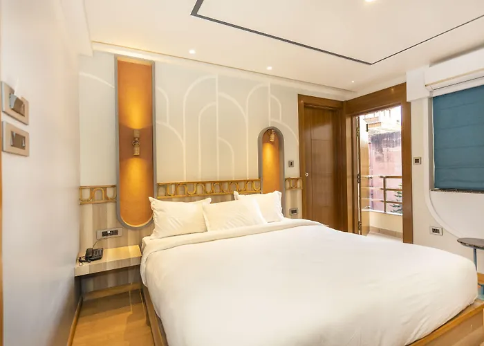 Ananta Hotel 3*