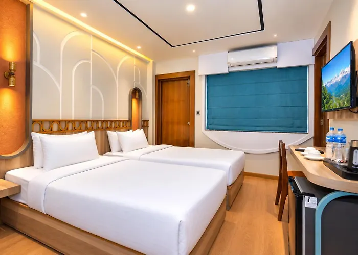 Hotel Ananta